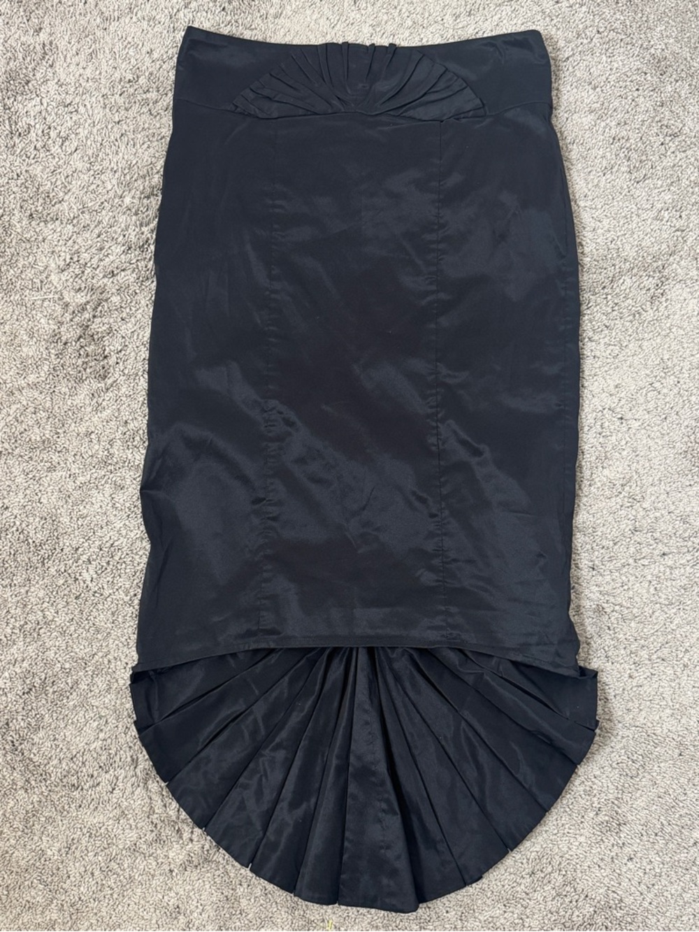 Marciano Black Sculptural Pleated High-Low Pencil Skirt Size 6 - Picture 2 of 5